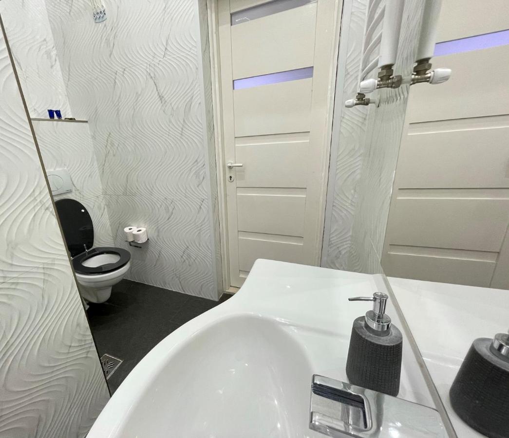 בודפשט Deluxe Sapphire Residency - 4 Bedrooms מראה חיצוני תמונה